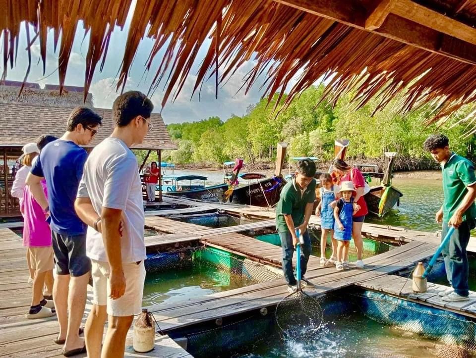 Krabi-Kanabnam view restaurant & fish farm in Krabi, floating seafood restaurant on the river