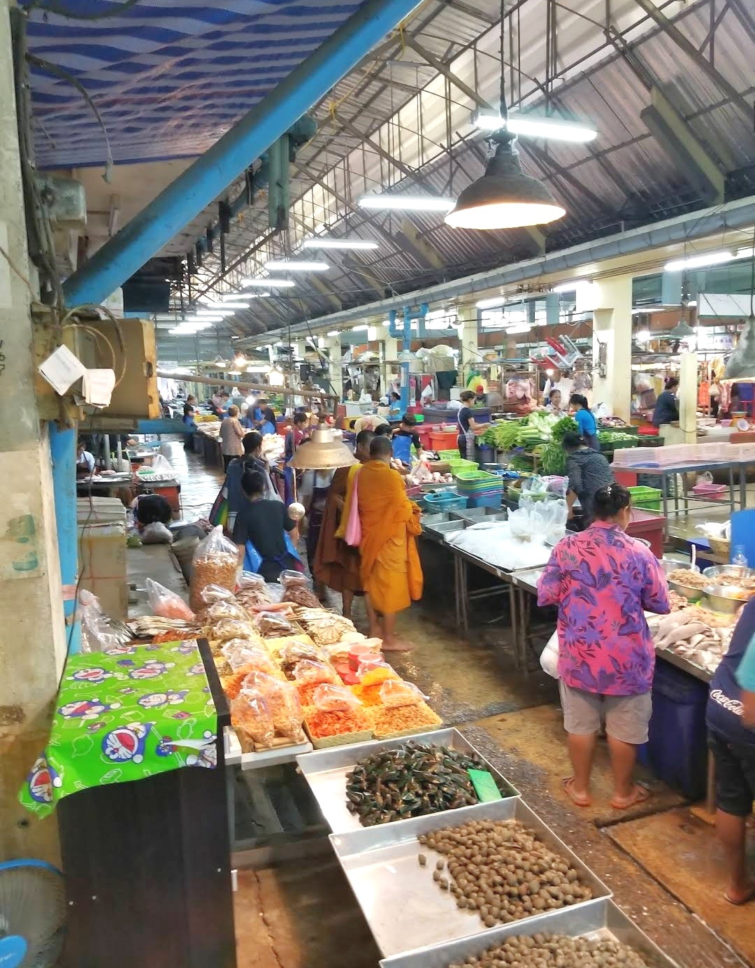 Hua Hin-Where is the most lively place in Hua Hin? Answer: The wet market and the night market