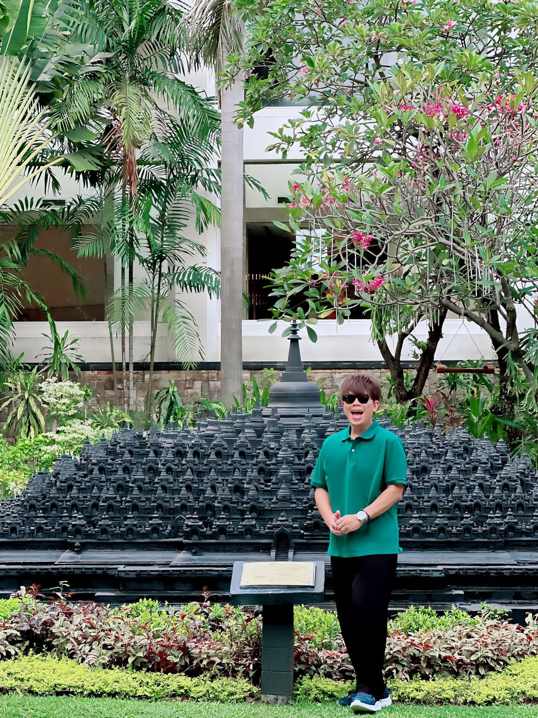 Jakarta-Walking tour of the historical area of ​​the city center in Jakarta, Indonesia Hotel Borobudur