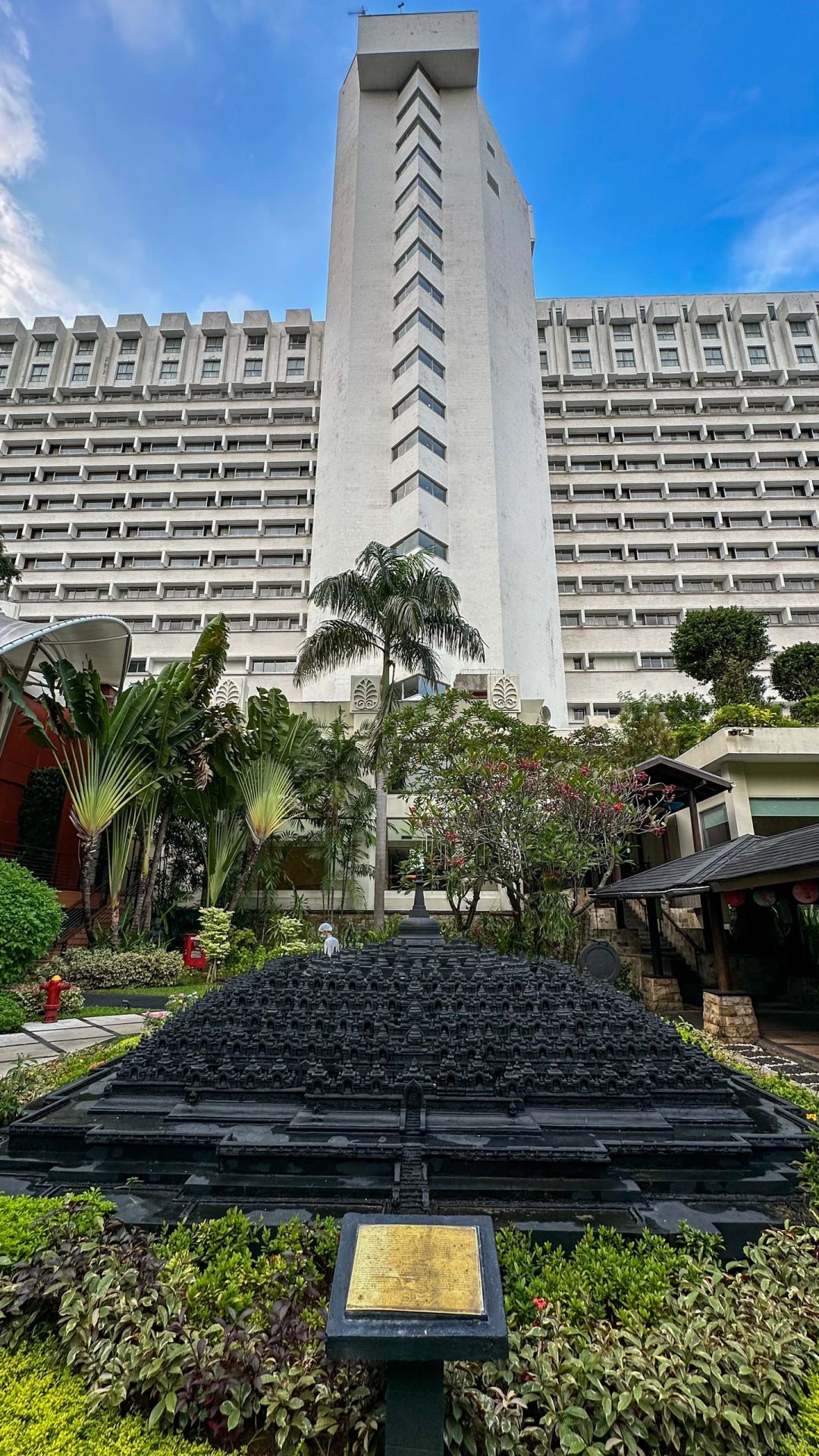 Jakarta-Walking tour of the historical area of ​​the city center in Jakarta, Indonesia Hotel Borobudur