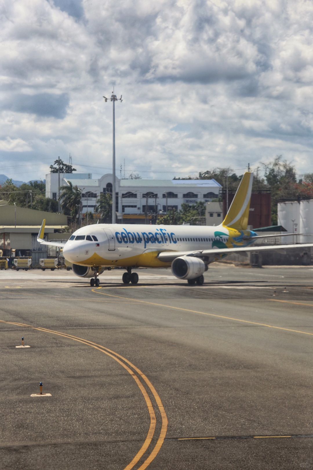 Cebu-Landing at Mactan Airport in Cebu, Philippines, there have been 2 major aviation accidents