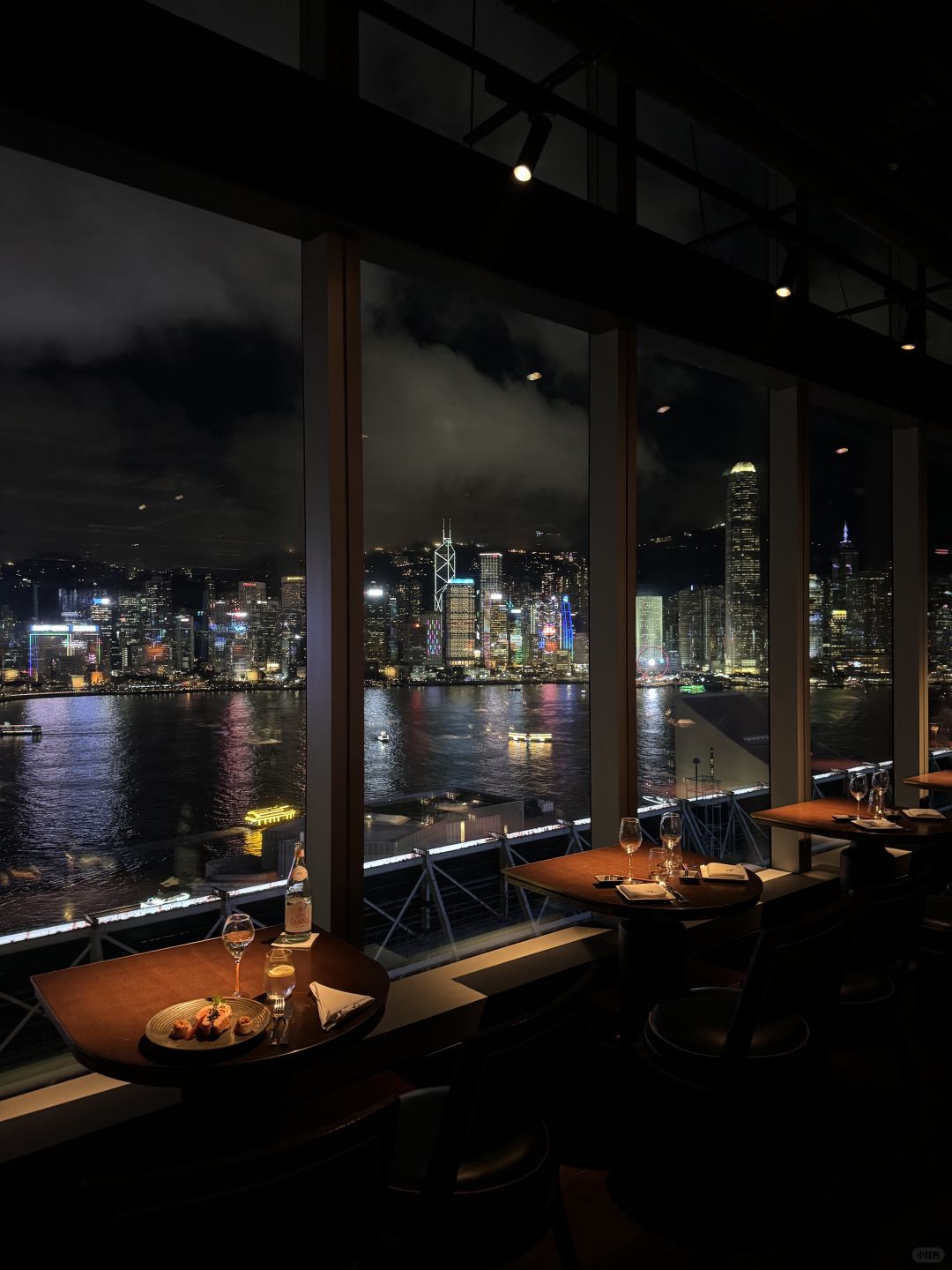 Hong kong-Aqua Hong Kong, Cost-effective high-altitude sea view restaurant worth trying on weekends