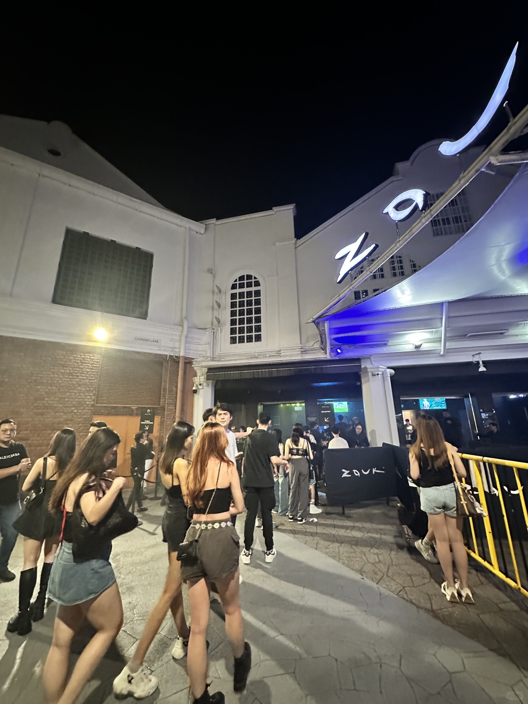 Singapore-Zouk Bar at Clarke Quay, Singapore, Night of carnival, great atmosphere and beautiful girls