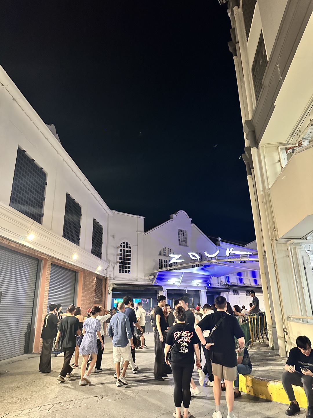 Singapore-Zouk Bar at Clarke Quay, Singapore, Night of carnival, great atmosphere and beautiful girls