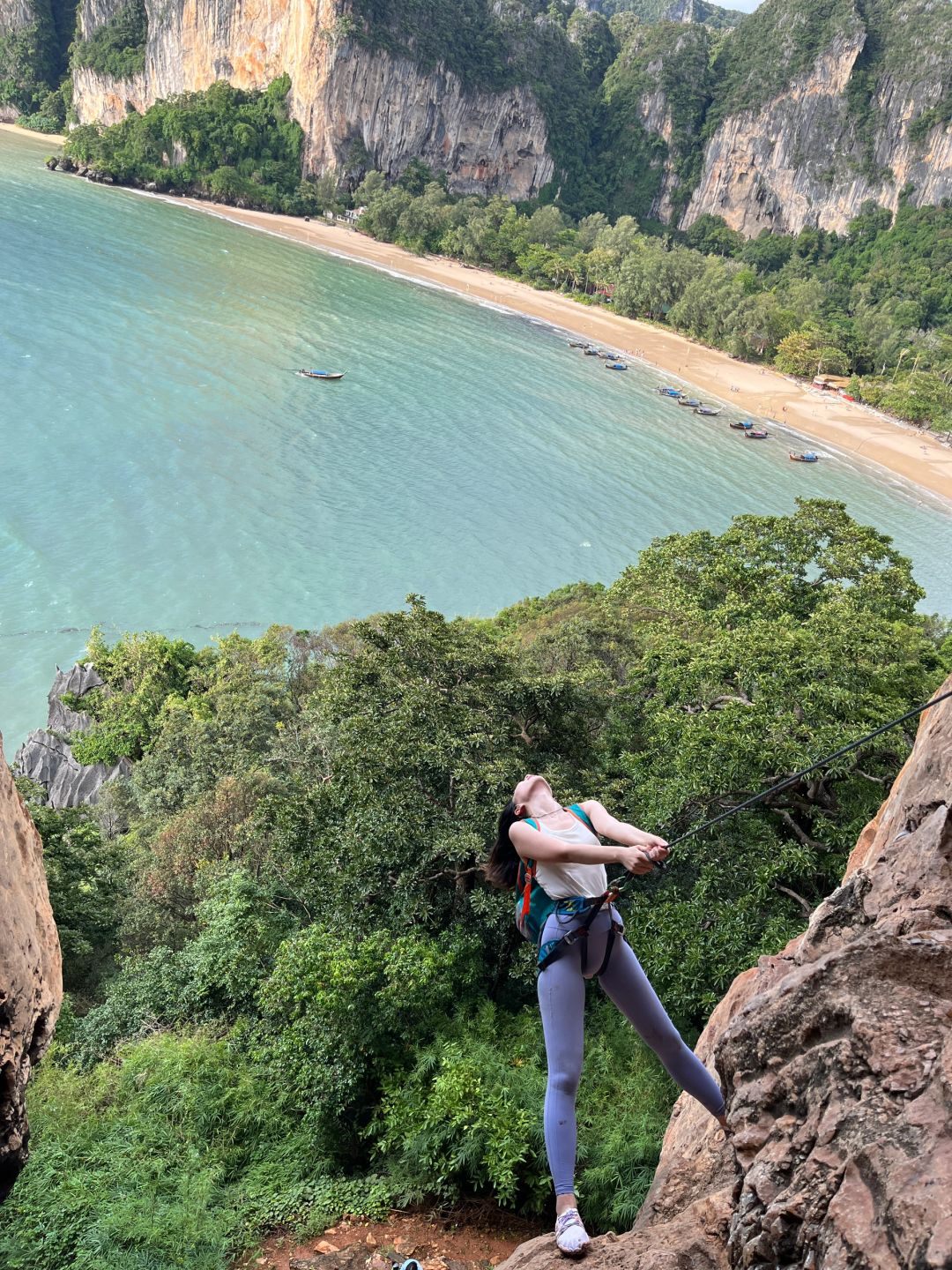 Krabi-The special thing about the trip to Krabi is that a world-famous rock climbing destination