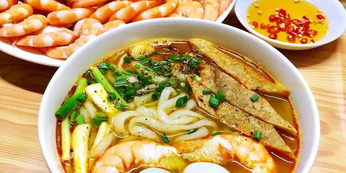 Ho Chi Minh-Top 10 must-eat food guides for Danang travel, delicious local street snacks in Vietnam