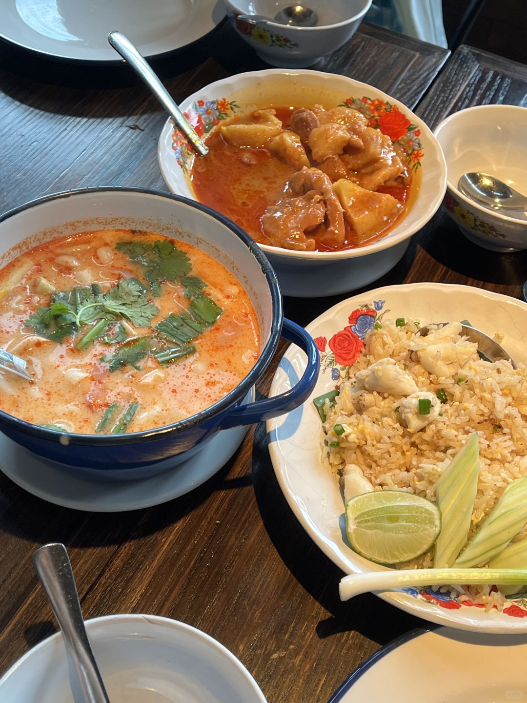 Bangkok-Enjoy Tom Yum Goong and Crab Fried Rice at Michelin-starred Sri Trat in Bangkok