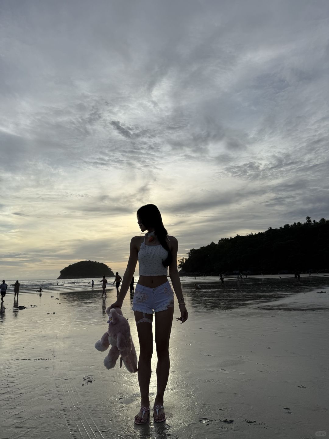 Phuket-There is no food at Karon Beach in Phuket, only the happiness of Asian islands