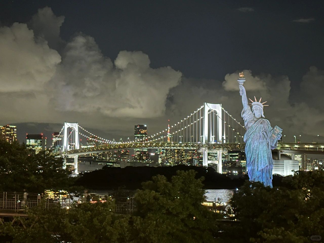 Tokyo-Tokyo Odaiba Seaside Park blows the wind of freedom, the world's third Statue of Liberty