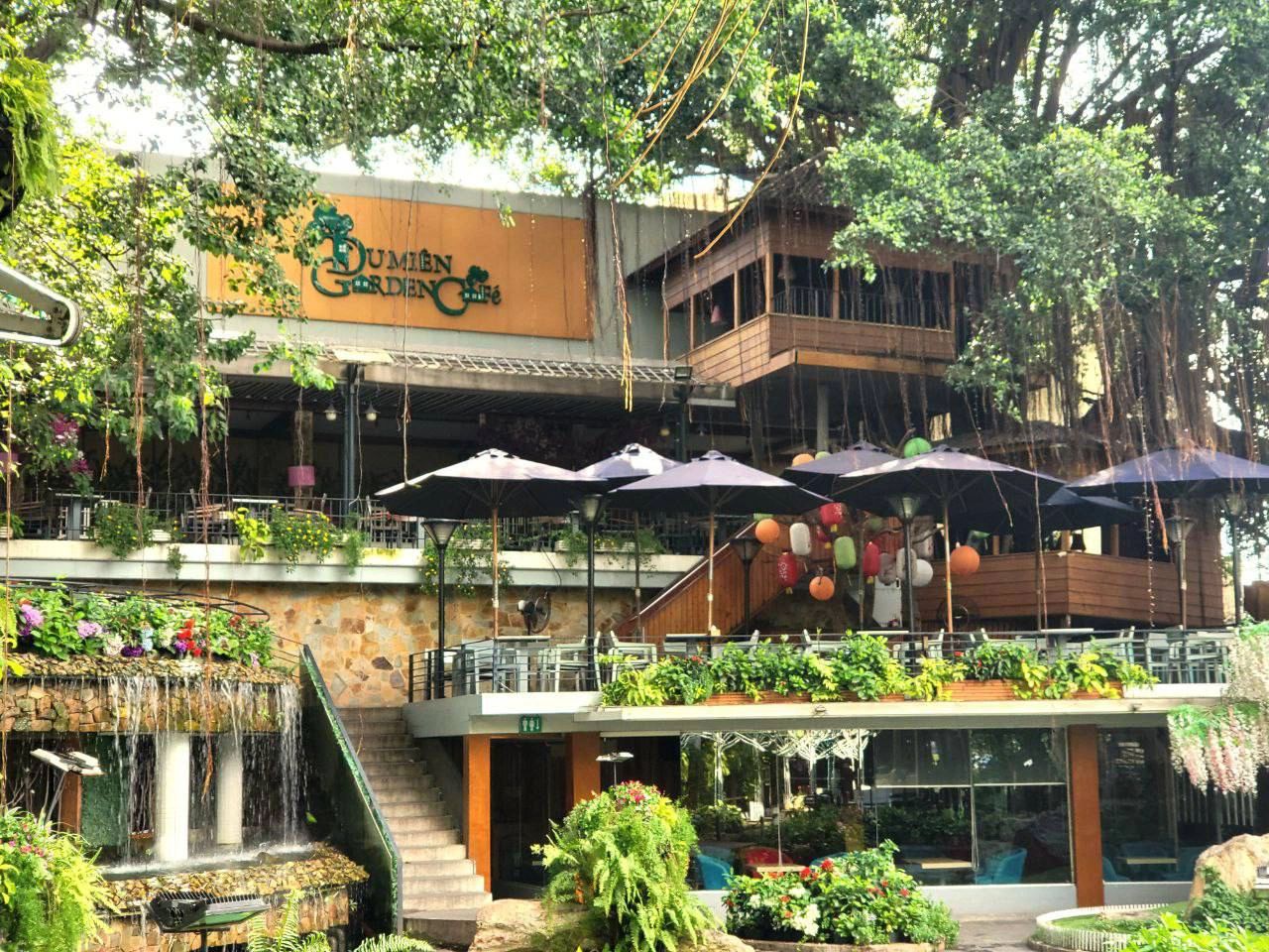 Ho Chi Minh-Saigon Garden Cafe in Ho Chi Minh City, 👍surrounded by many trees and flowers