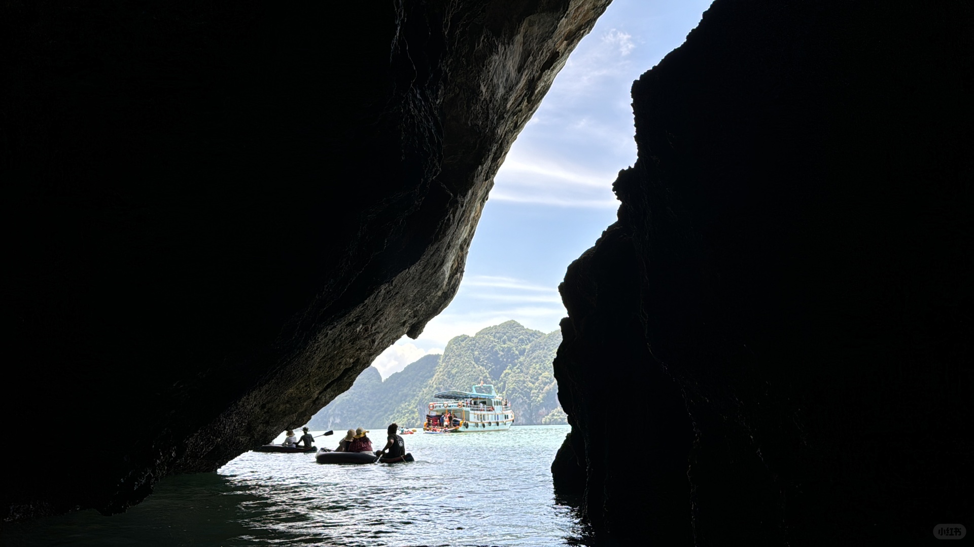 Phuket-Phuket island hopping tour, Recharge under the sun on Phi Phi Island and Racha Island!