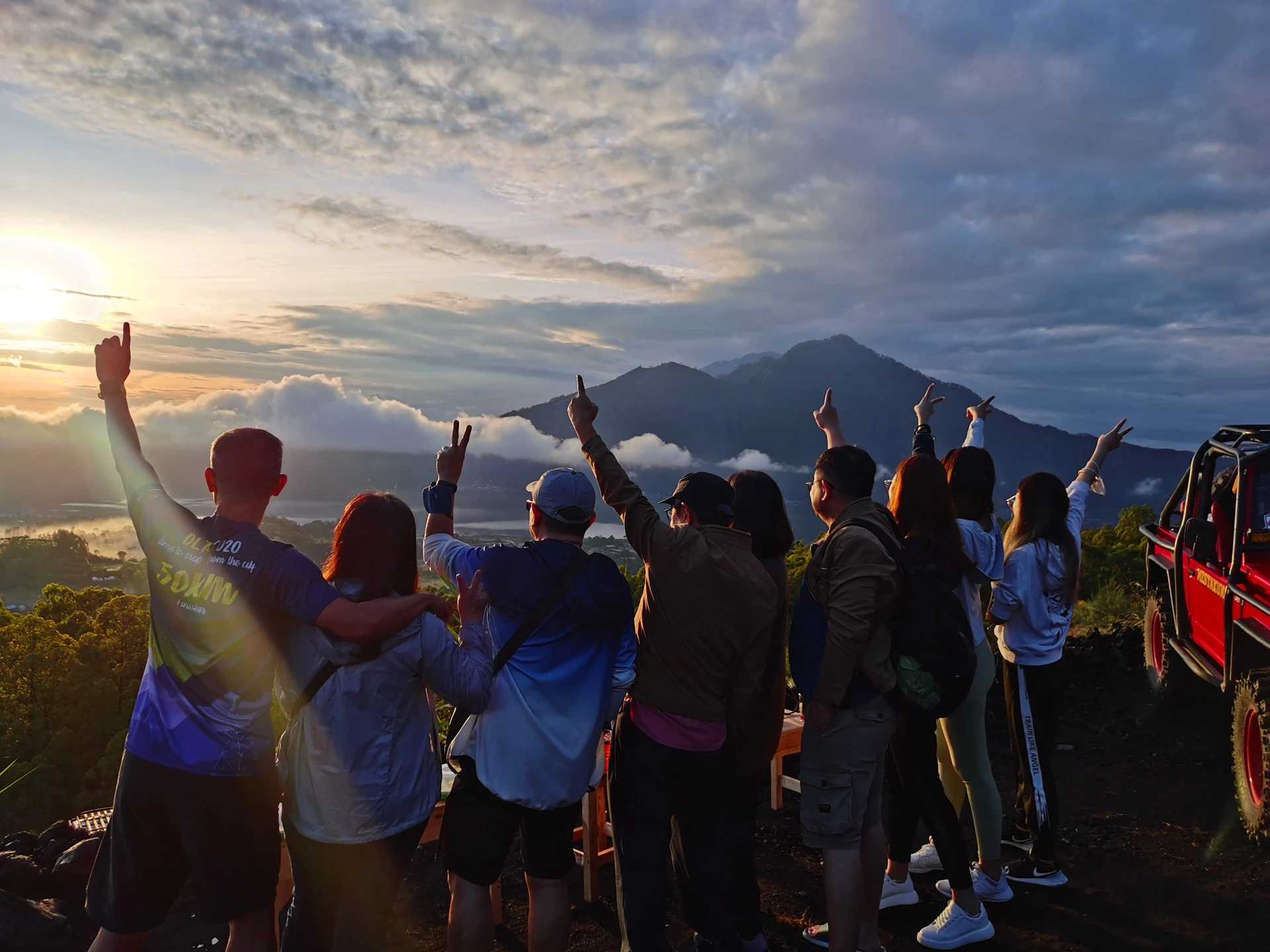 Bali-Mount Batur in Bali, 🌋where lava covered the entire village when it erupted in 1963