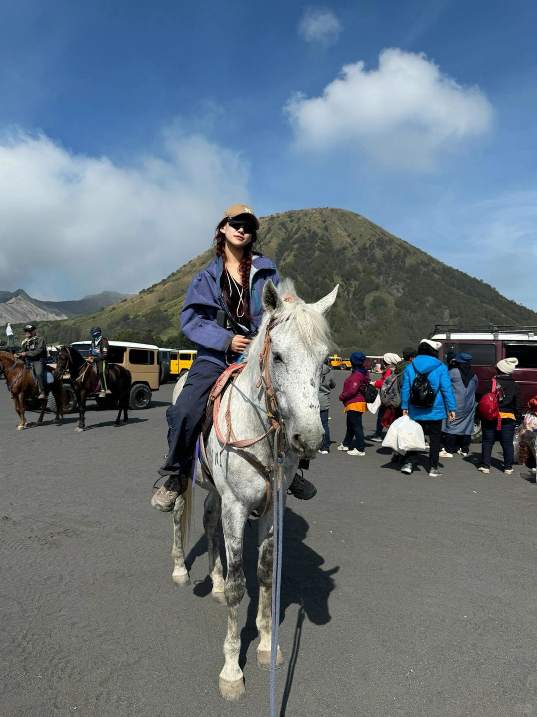 Bali-The long-awaited trip to Indonesia finally began: horse riding and volcano viewing in Bali