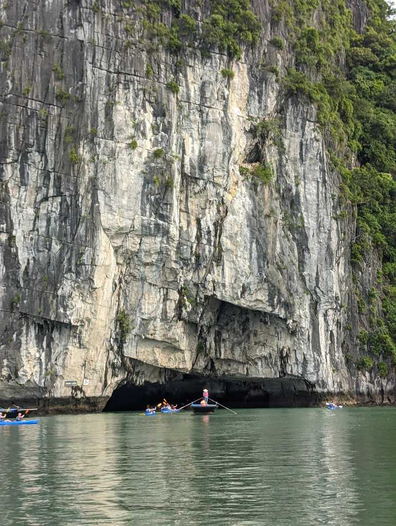 Hanoi-Hanoi Halong Bay free travel must-see attractions, two days and one night cruise island hopping tour