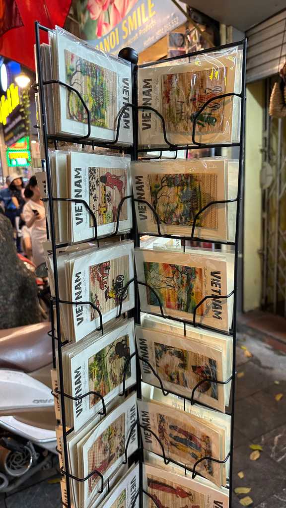 Hanoi-Top 25 Vietnam travel souvenirs list! Don’t say you’ve been to Vietnam if you haven’t bought these