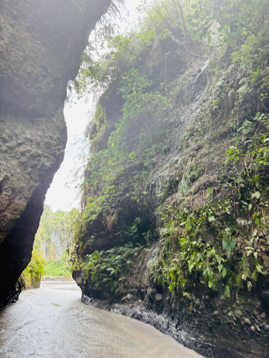 Clark/Angel City-Experience the natural volcanic ash facial mud spa at Puning Hot Spring next to Mount Pinatubo