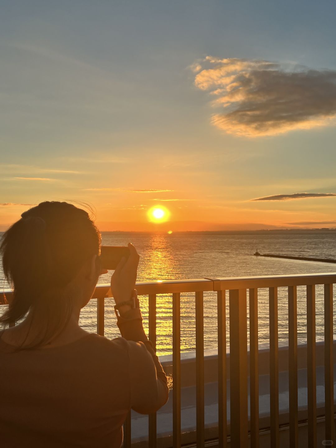 Tokyo-The most distinctive feature of Chiba Makuhari Onsen is the beautiful sea view