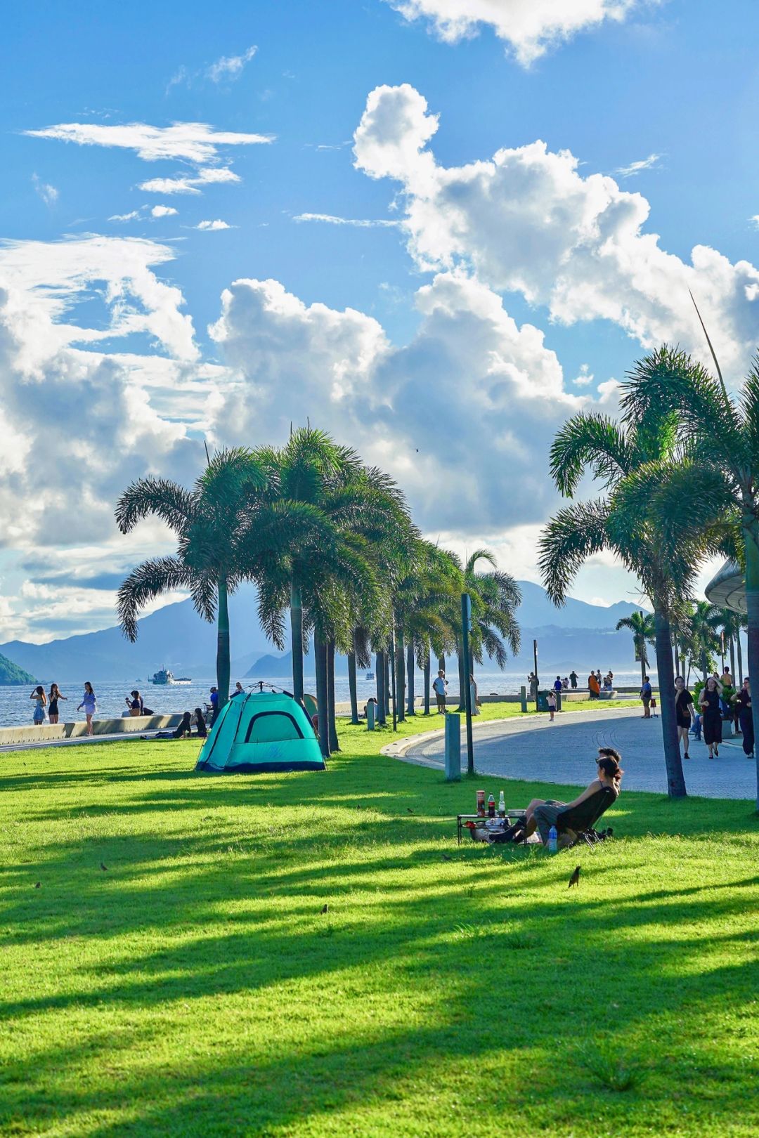 Hong kong-Before leaving Hong Kong，be sure to leave half a day for West Kowloon Waterfront Promenade!