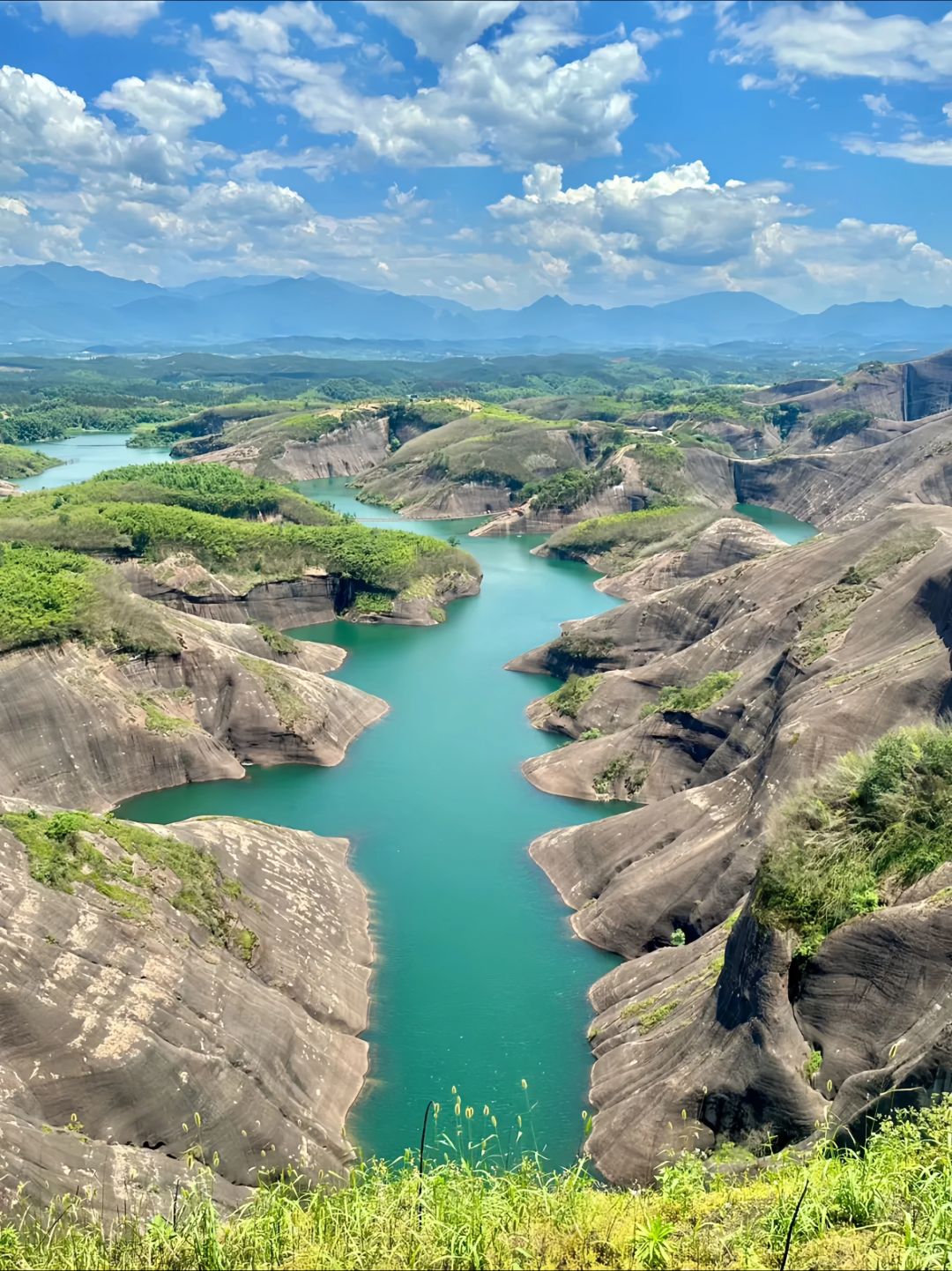 Changsha-Chenzhou, Hunan, this unique and niche city has a mysterious Danxia landscape!