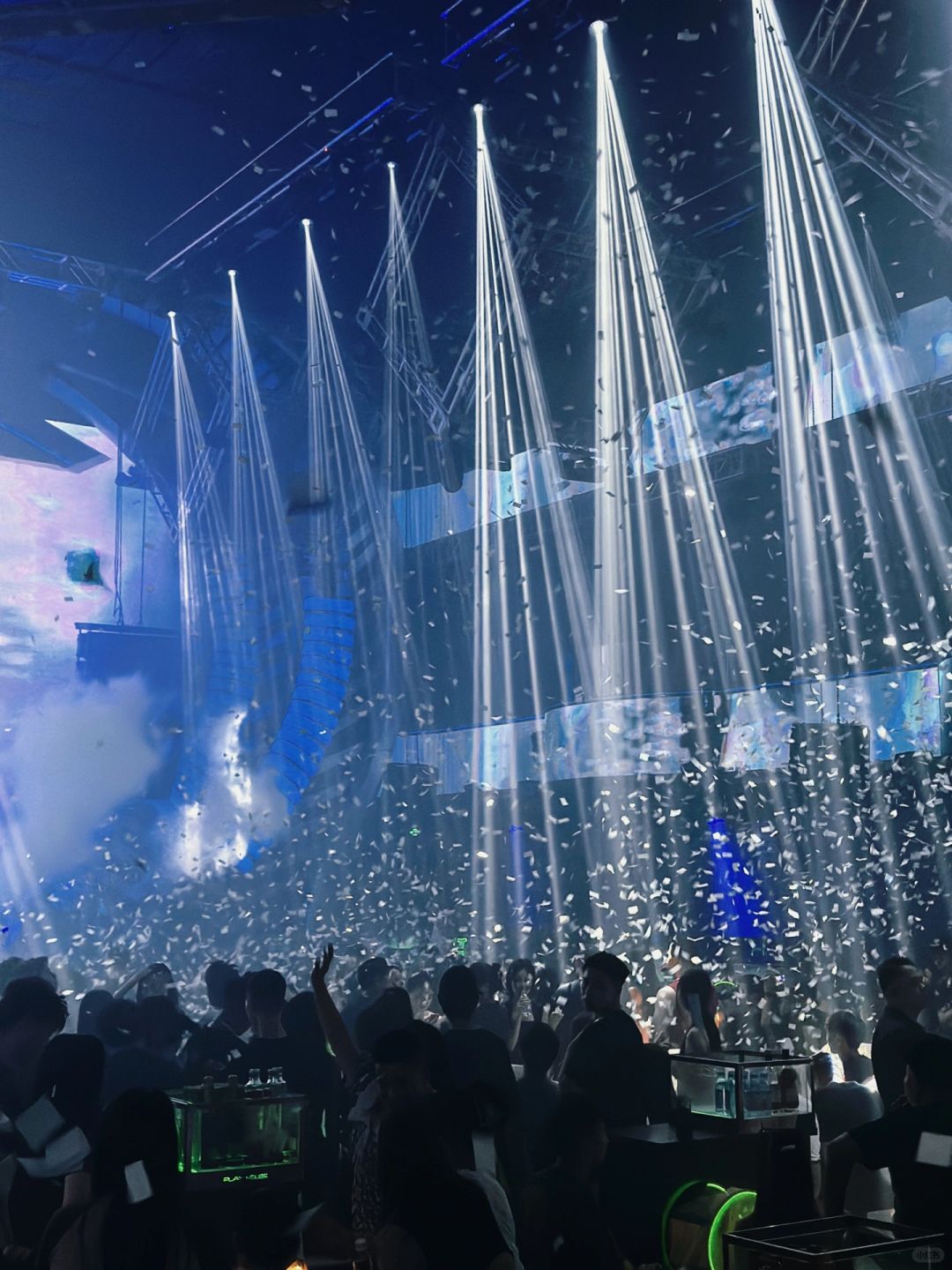 Chengdu/Chongqing-Chengdu | It is indeed a star-style nightclub, it is really amazing！