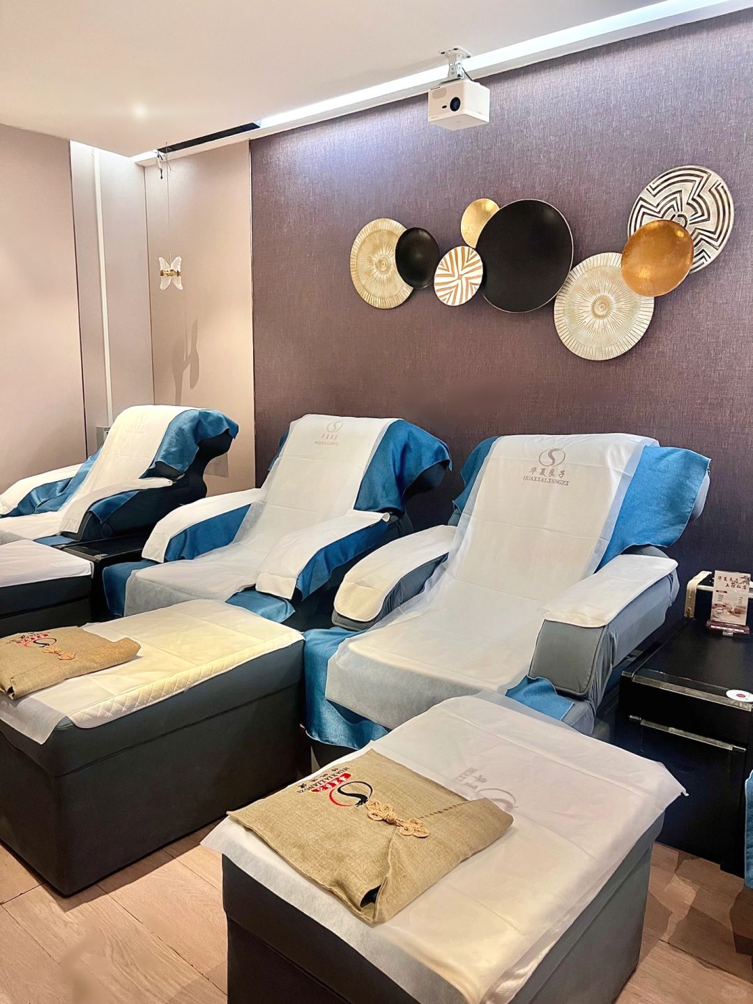 Beijing/Tianjin-Beijing Huaxia Liangzi SPA provides just the right foot massage and is very comfortable!