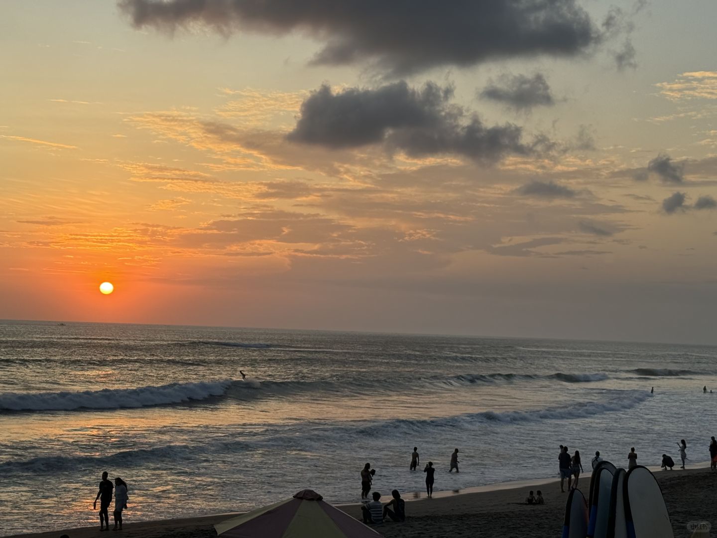 Bali-The Finnish beach club in Bali has shown their enthusiasm from people of all ages!