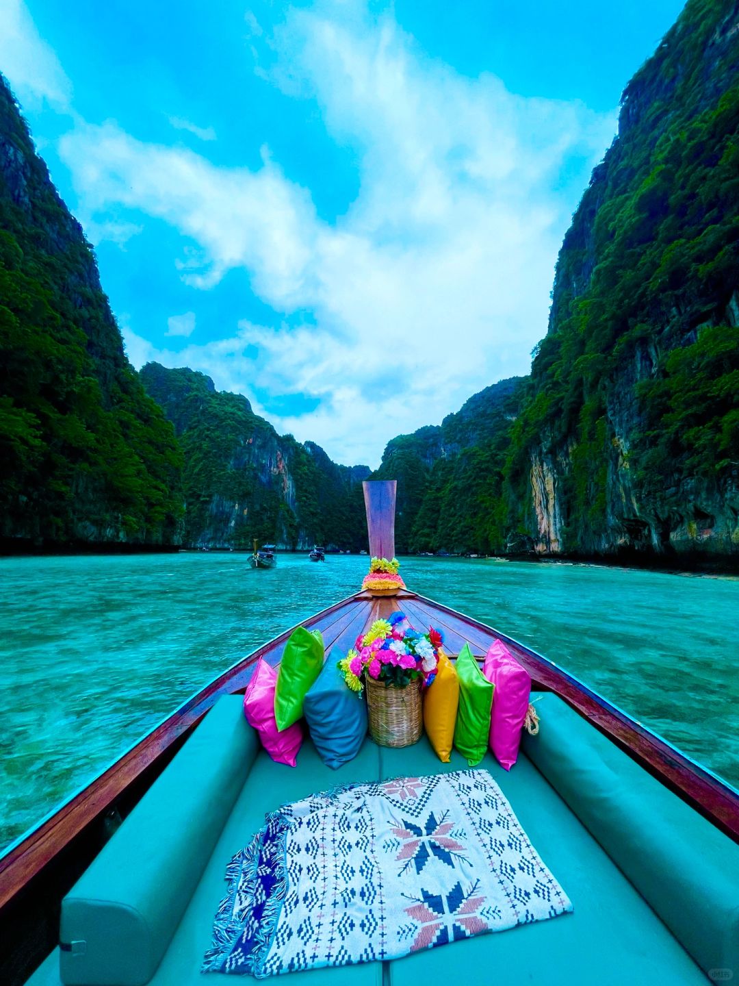 Krabi-Krabi - Phi Phi Island Tour. Boat ticket booking, Muay Thai competition, pineapple fried rice