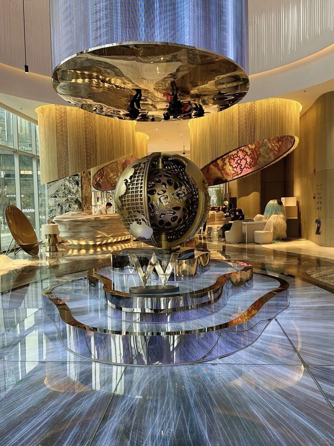 Chengdu/Chongqing-The W Hotel in Chengdu has stylish rooms that cater to the tastes of young people!