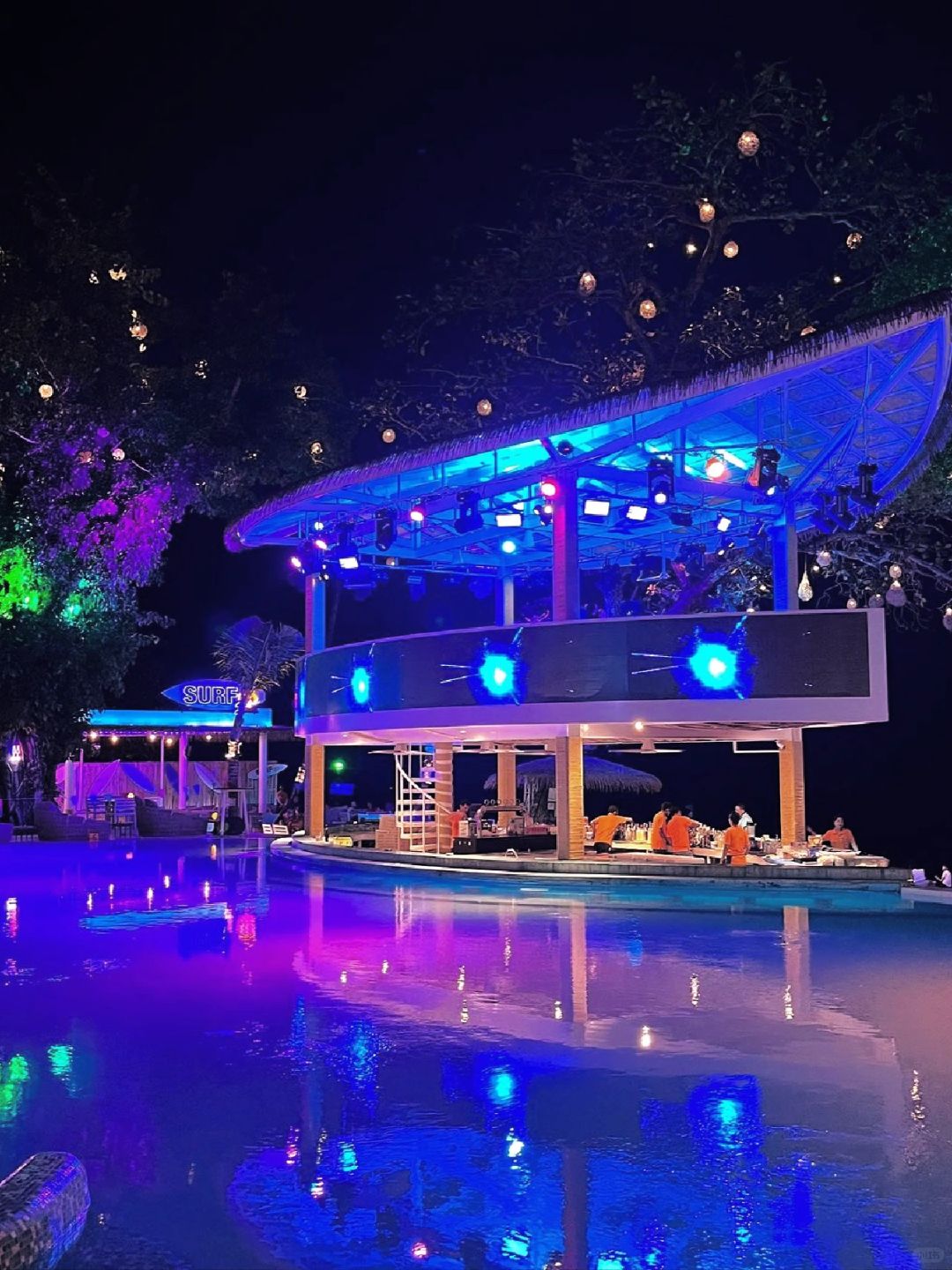 Hua Hin-Baba Beach Club, Sky Bar, Ark Bar, Khao San Road. Nightlife in Thailand that you must know