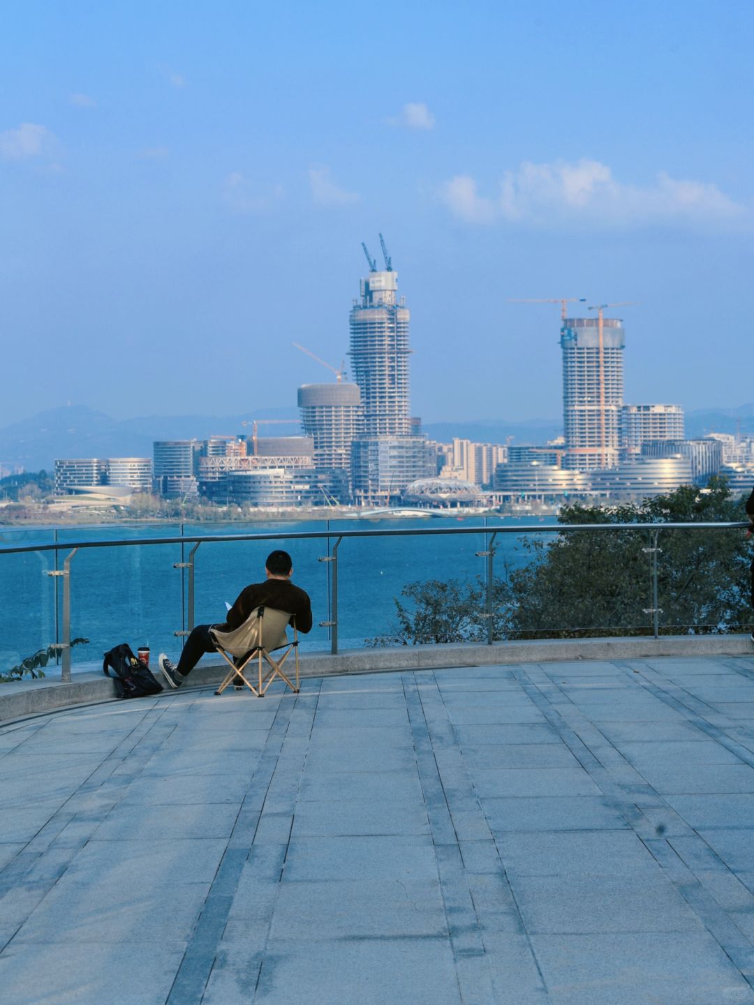 Chengdu/Chongqing-Xinglong Lake Park in Chengdu has beautiful greenways and scenic views along the way!