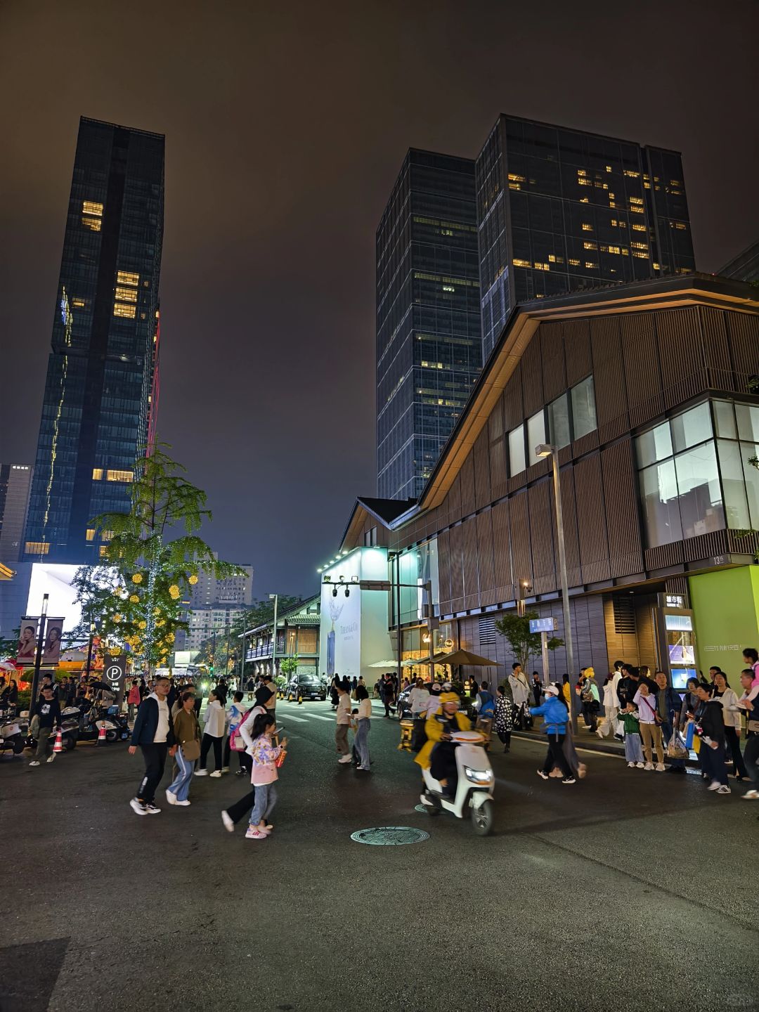 Chengdu/Chongqing-Chengdu Taikoo Li, let people enjoy a good time in the busy city center!