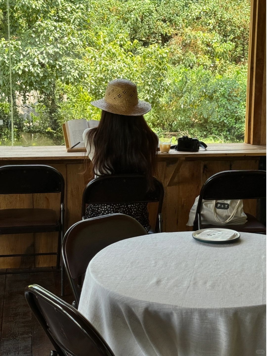 Changsha-In Changsha Shangshan food cafe, it is very suitable to sit here and read in a daze!