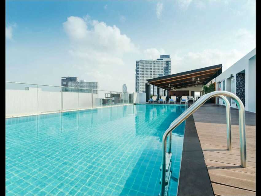 Pattaya-TOP 15 Pattaya B&Bs and Hotels. Prices range from cheap to high-end, from designer hotels to sea view resorts!