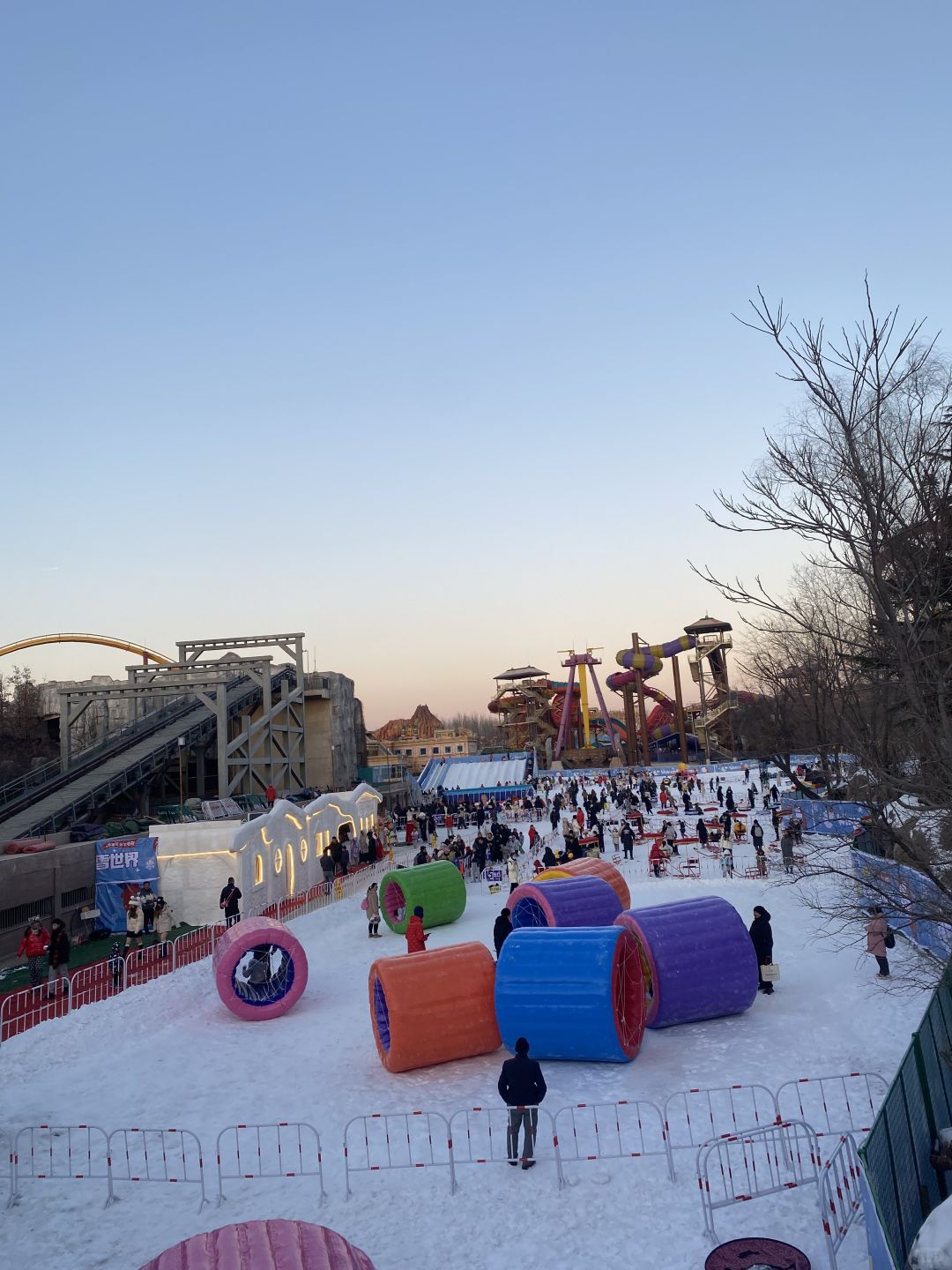 Beijing/Tianjin-Beijing Happy Valley Amusement Park, may be because of the cold weather, not many people!