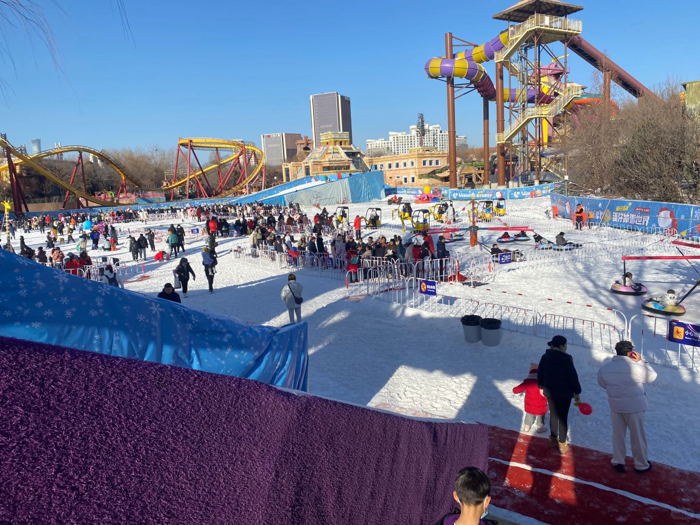 Beijing/Tianjin-Beijing Happy Valley Amusement Park, may be because of the cold weather, not many people!