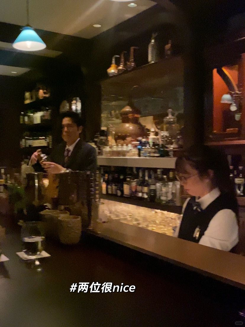 Osaka-🇯🇵Check in to this number one bar in Kansai for two consecutive nigh