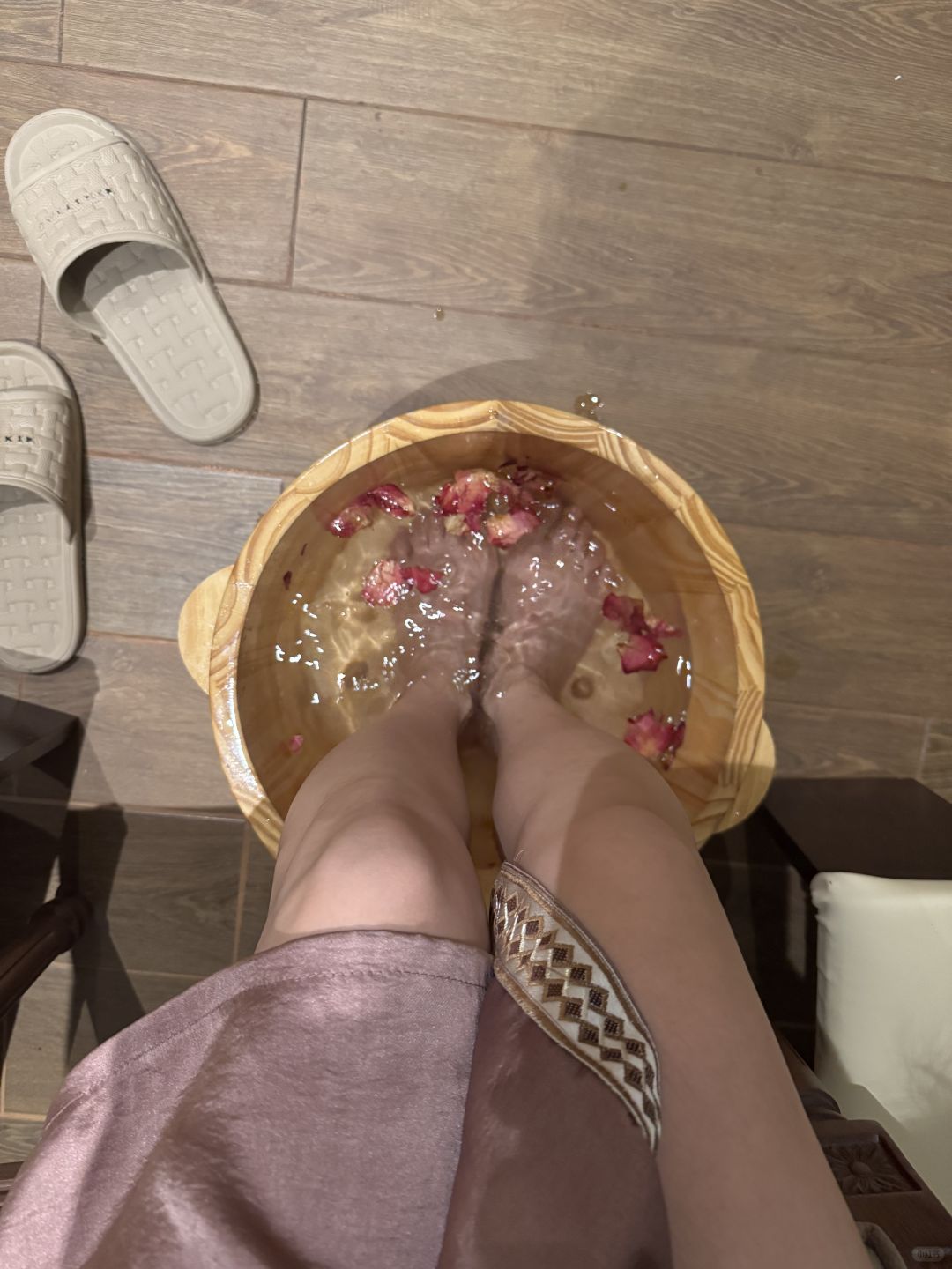 Ho Chi Minh-Sen Trắng Spa & Wellness, the most authentic Vietnamese hair washing and massage shop