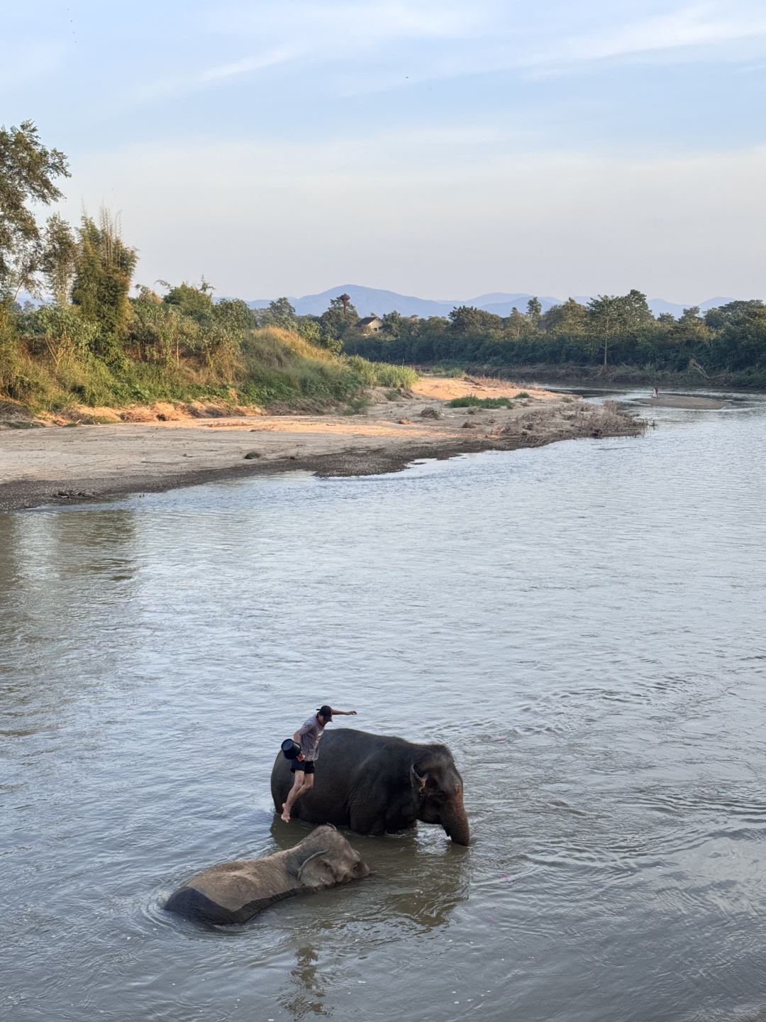 Chiang Mai-Chiang Mai's weather in December is refreshing and suitable for travel, and the sun is shining every day.