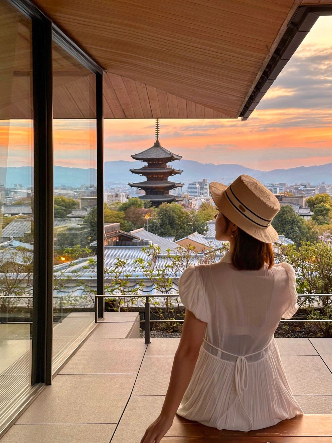 Osaka-Kyoto Park Hyatt where you can take pictures of  beautiful sunset and Yazaka Tower