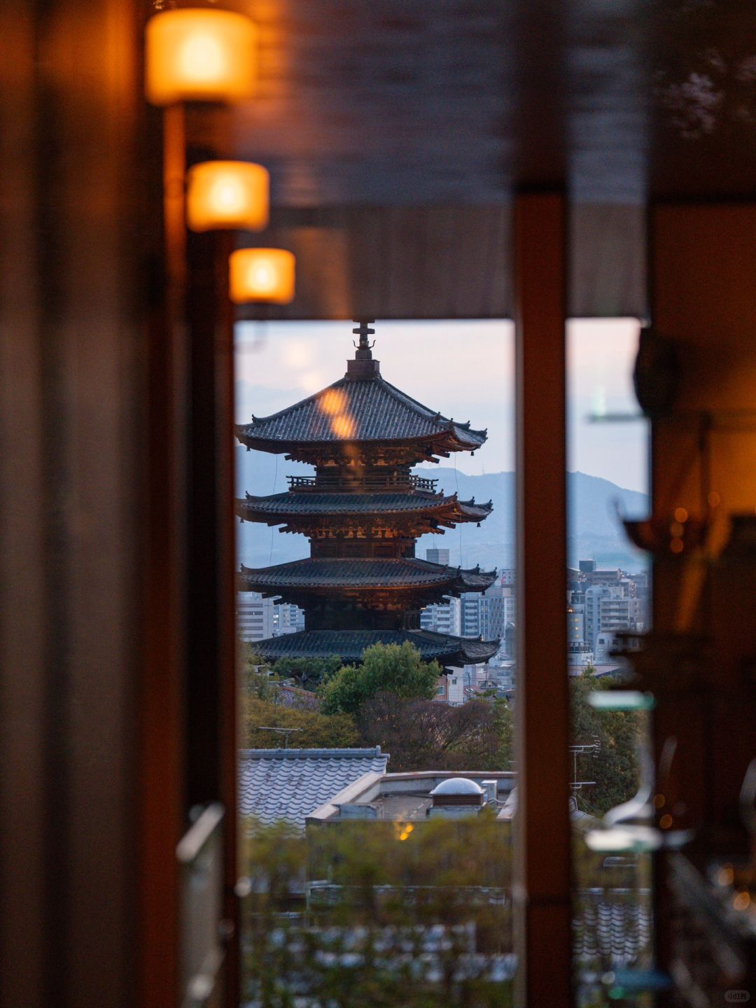 Osaka-Kyoto Park Hyatt where you can take pictures of  beautiful sunset and Yazaka Tower