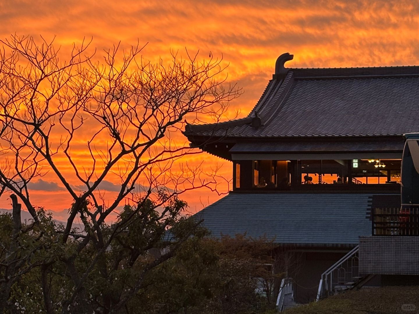 Osaka-Nara Hotel with its Momoyama Palace style and restaurant Hanagiku inside called the "Guesthouse of Kansai"