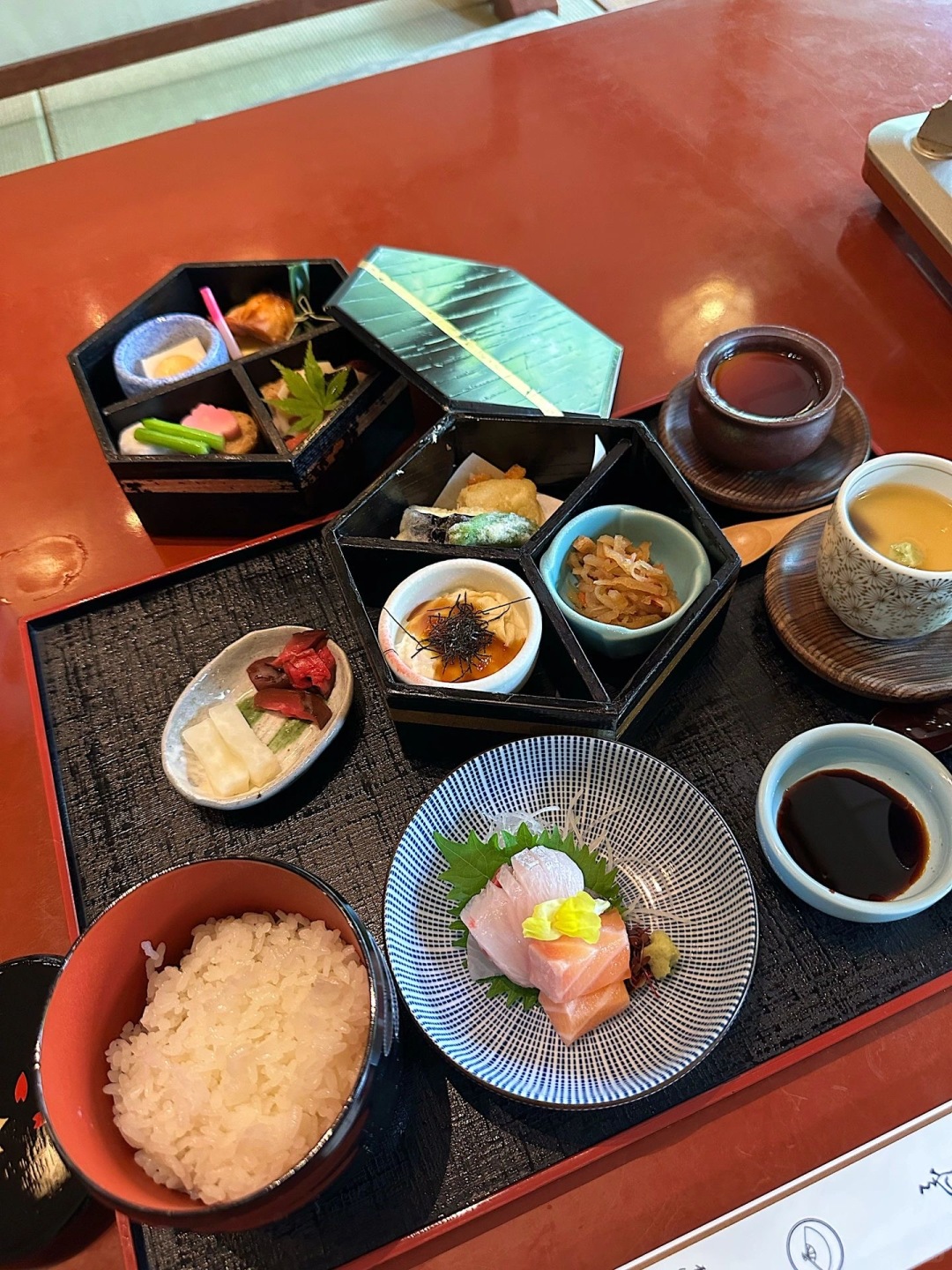 Osaka-Kyoto Hotel and the famous eight thousand generations of tofu dishes