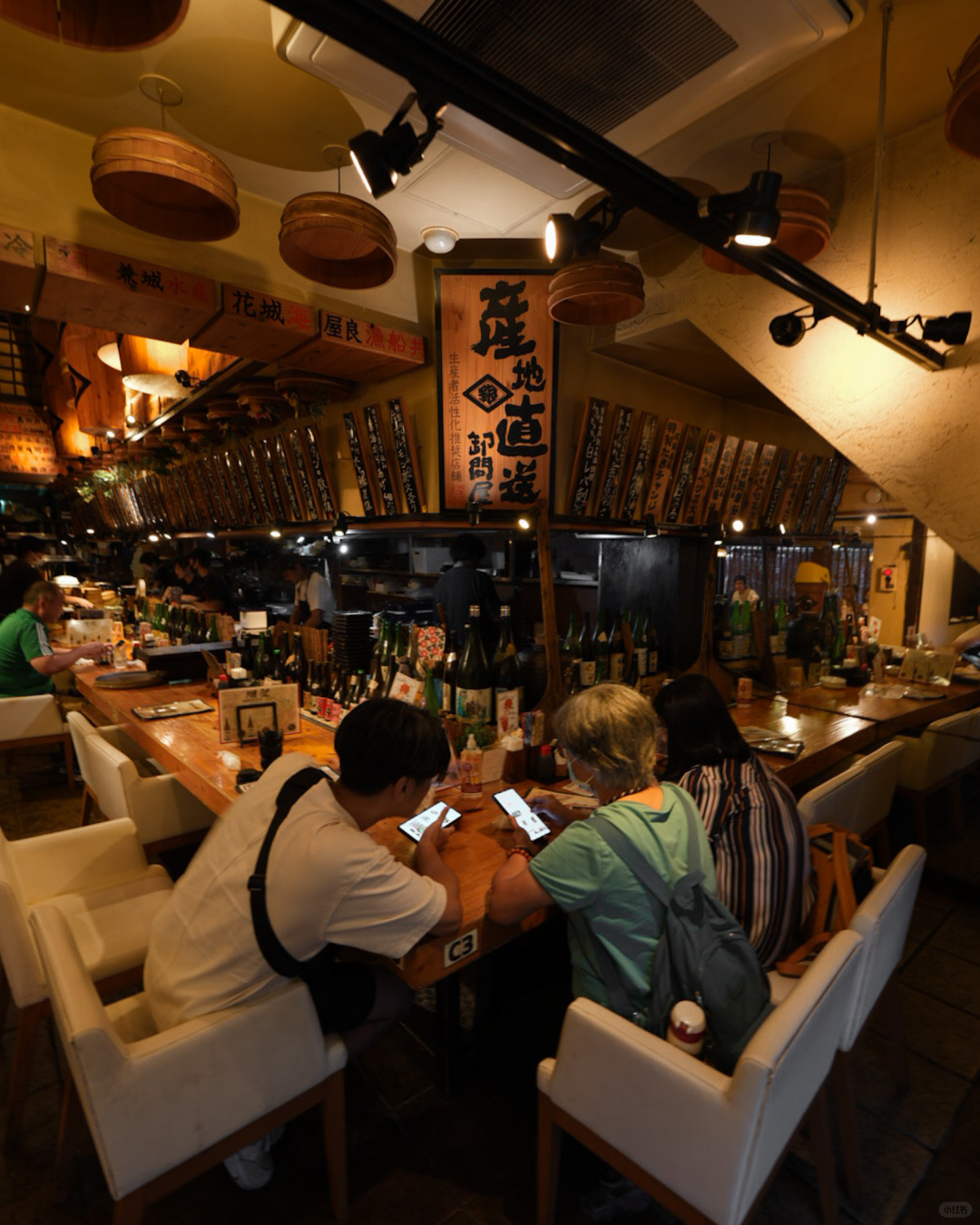 Okinawa-Meri no Ginji·Shintoshin Honpo:Enjoy delicious dishes in the beautiful wooden