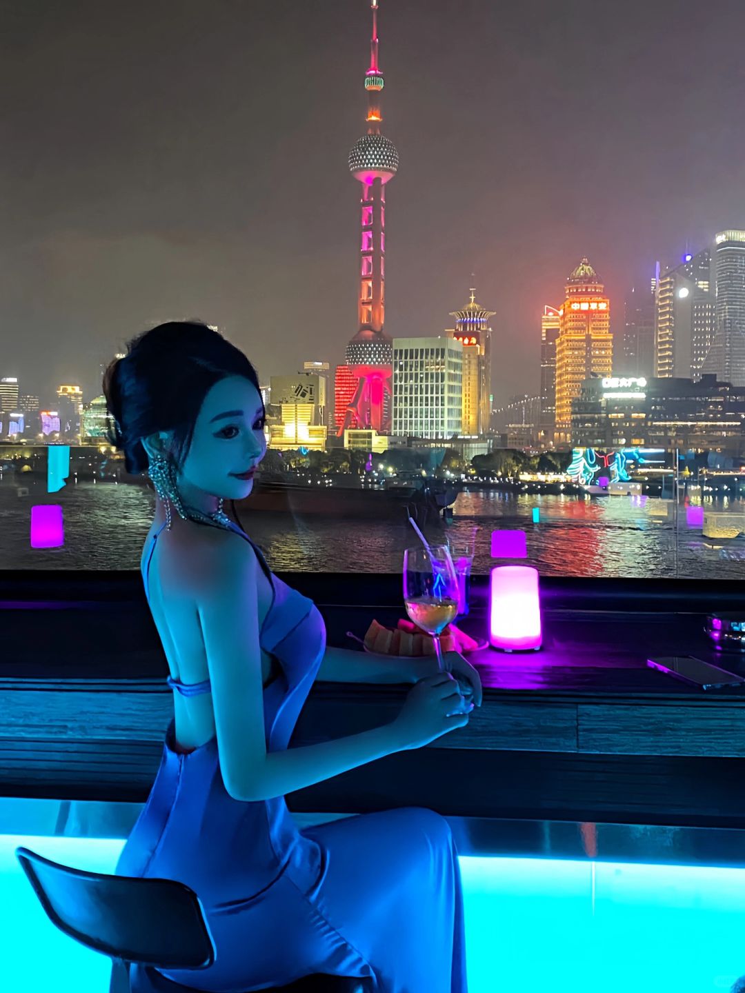 Shanghai/Hangzhou-At the Fushai Bar in Shanghai, this is truly the best night view of the Bund!