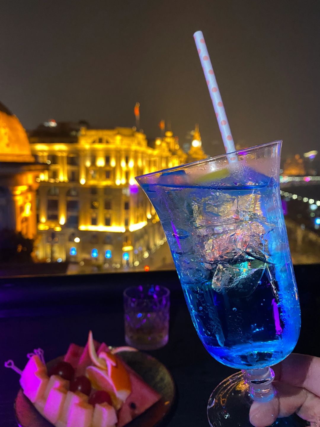 Shanghai/Hangzhou-At the Fushai Bar in Shanghai, this is truly the best night view of the Bund!