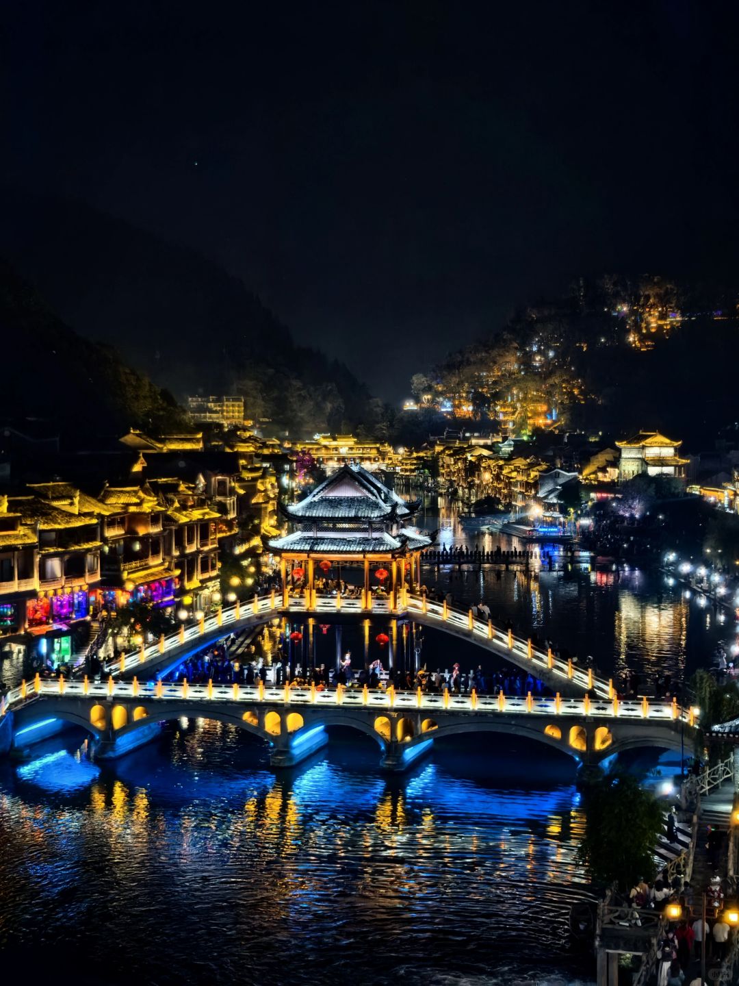 Changsha-The ancient city of Fenghuang in Hunan, although it has a strong commercial atmosphere, is indeed very lively!