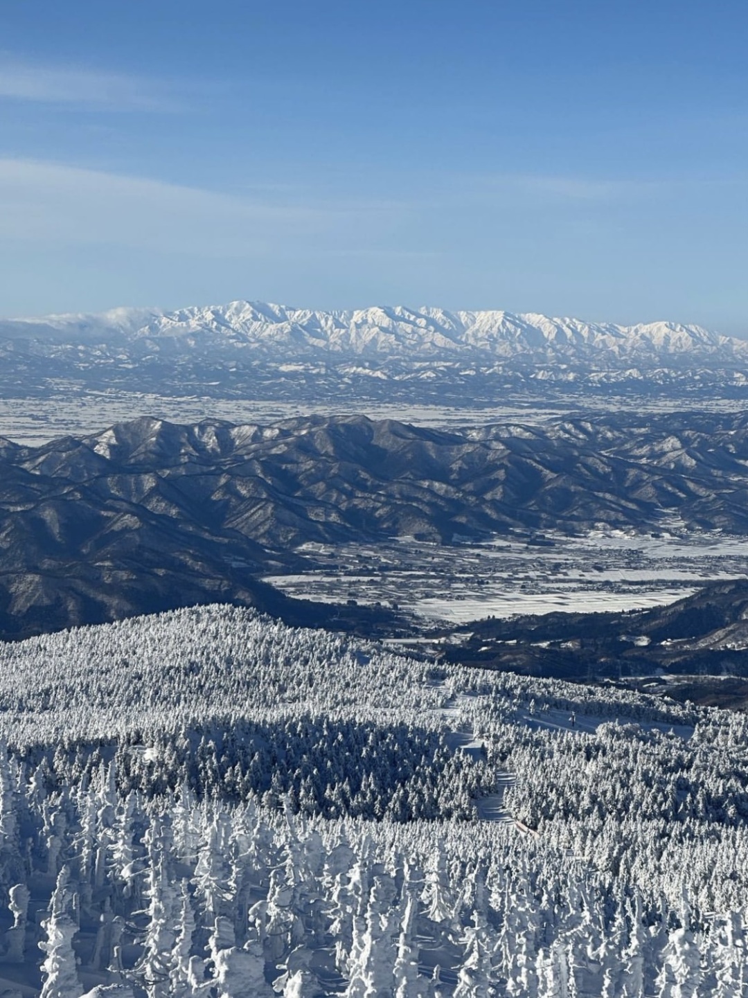 Sapporo/Hokkaido-Aomori, Japan: Enjoy beautiful snow scenery, apple hot springs and romantic snow houses