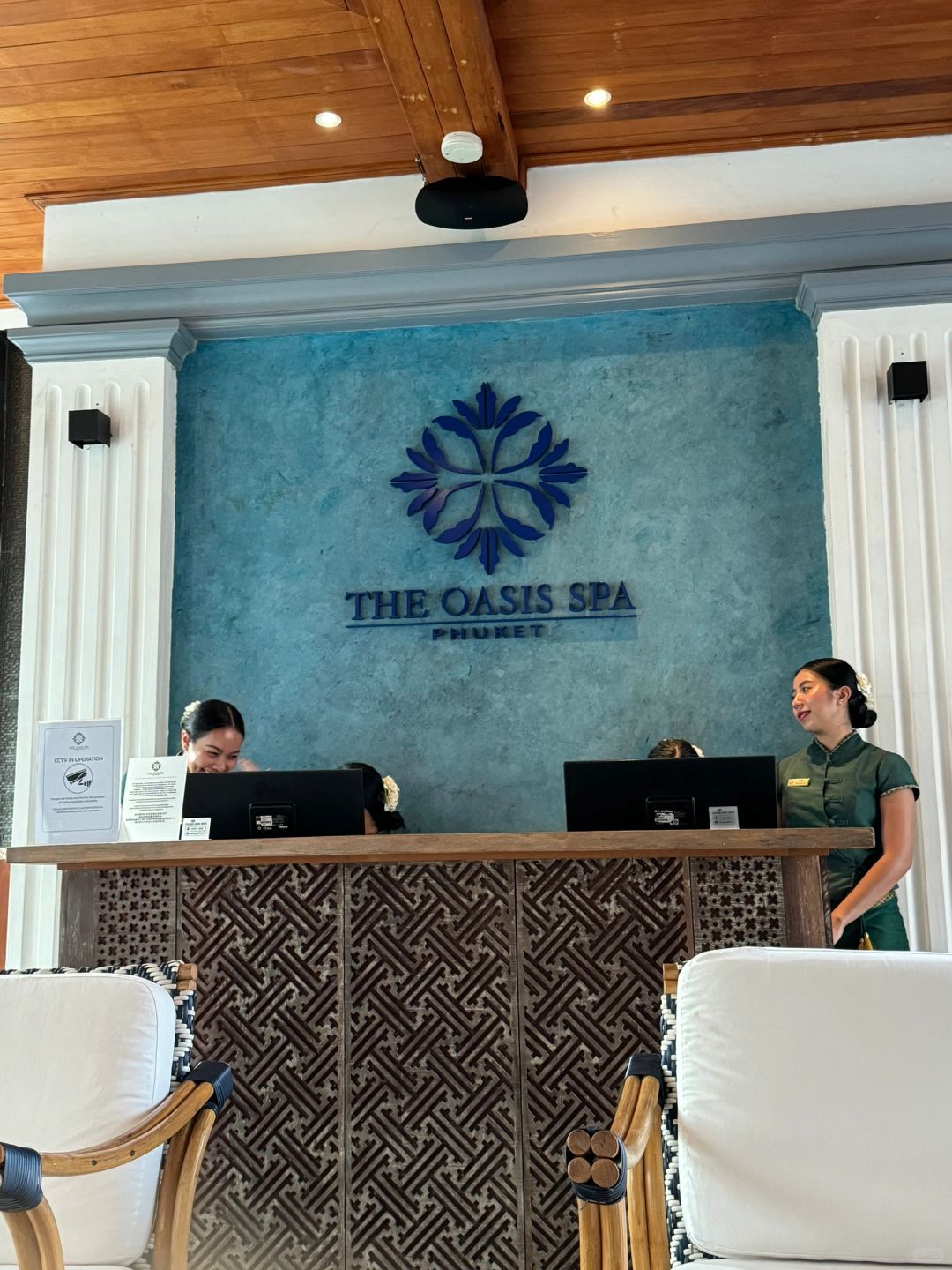 Phuket-The Oasis Spa in Phuket, Thailand, experience hot oil massage and Thai body massage