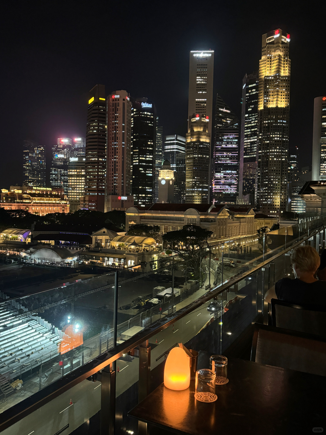 Singapore-Singapore's rooftop Smoke And Mirrors Bar has the best city night view in Singapore