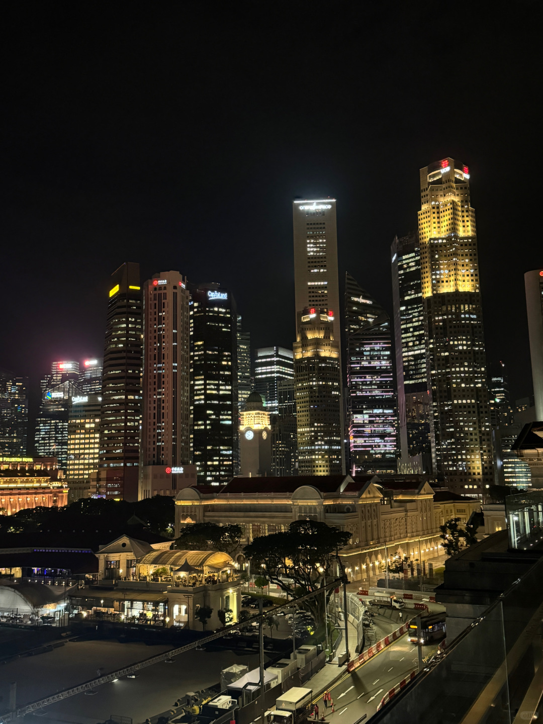 Singapore-Singapore's rooftop Smoke And Mirrors Bar has the best city night view in Singapore